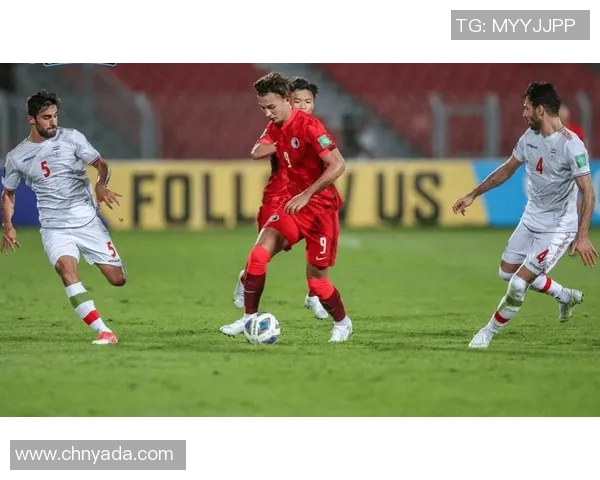 2013年中国足球队与伊朗队激战回顾及比赛精彩瞬间分析